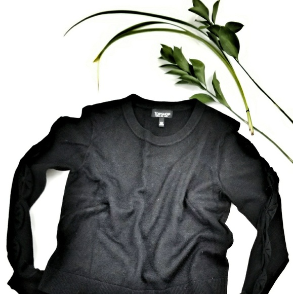 Topshop Tops - ⭐CHRISTMAS SALE⭐TOPSHOP CROP TOP SWEATER SIZE 6